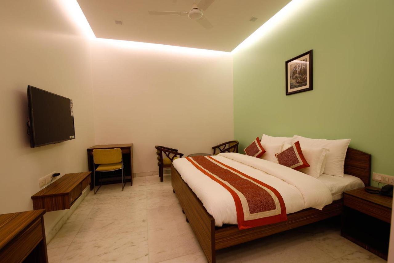 Peepal Tree Residency Bed & Breakfast New Delhi Exterior photo